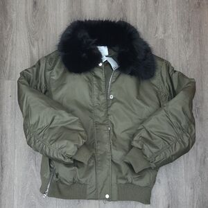 H&M Oversized Padded Bomber Jacket Khaki Green W/Black Faux Fur Collar Woman S